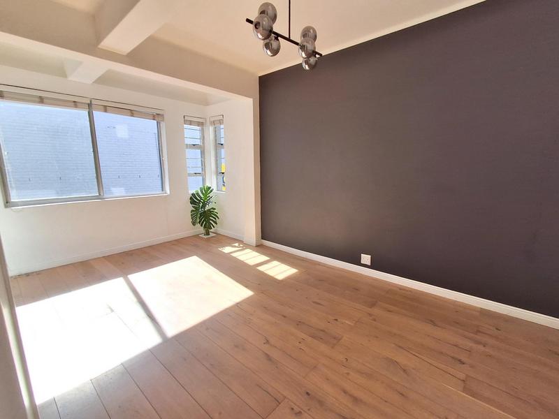 0 Bedroom Property for Sale in Sea Point Western Cape